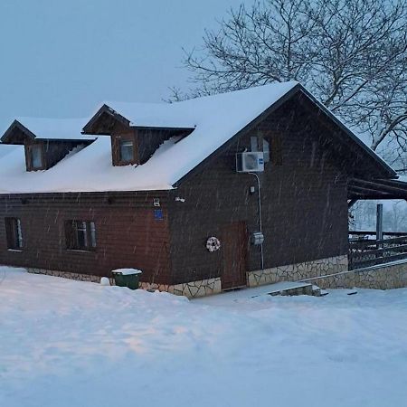 فيلا Matan House Otočac المظهر الخارجي الصورة