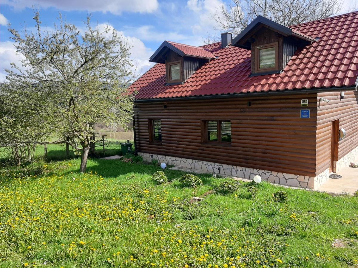 فيلا Matan House Otočac المظهر الخارجي الصورة